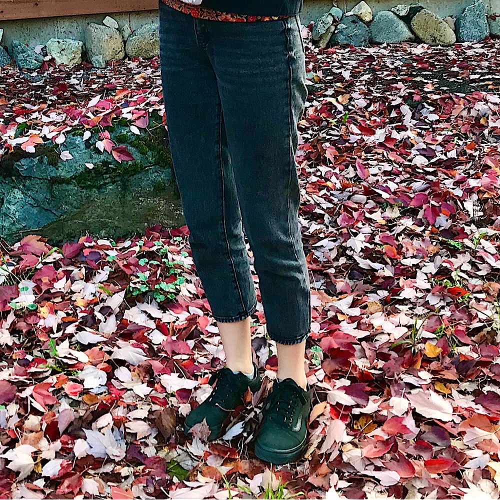 PacSun Mom Jeans Black Denim size 25